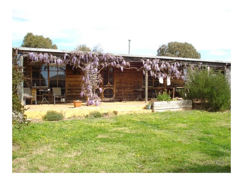 5 Short Street CARISBROOK, Maryborough VIC 3465