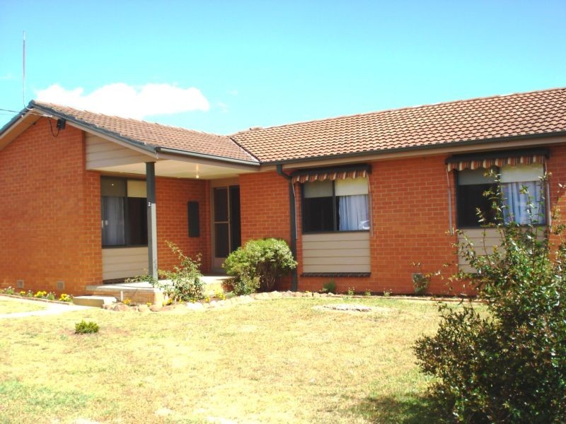 2 Tobruk Ave, Maryborough VIC 3465