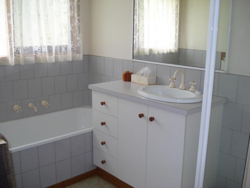 40 Bucknall Street, CARISBROOK, Maryborough VIC 3465