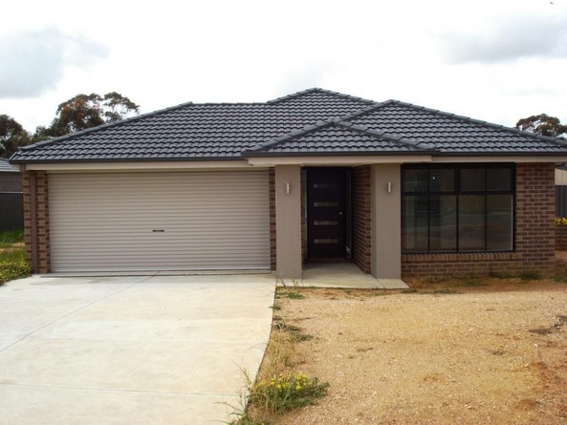 6 Hosken Street, Maryborough VIC 3465