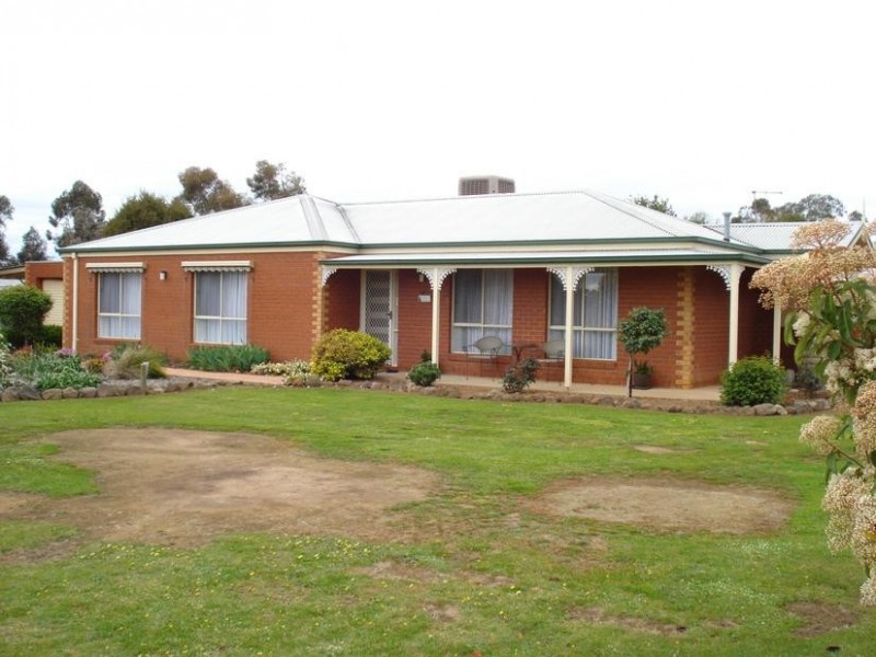 1 Queen Street CARISBROOK, Maryborough VIC 3465