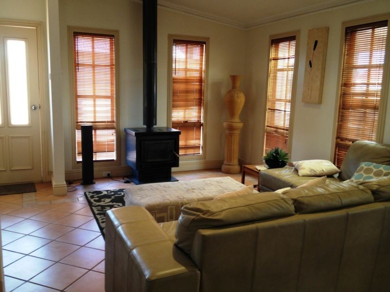 30 Victoria Street, Maryborough VIC 3465