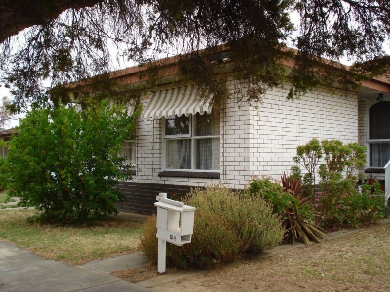 24 Brougham Street, Maryborough VIC 3465