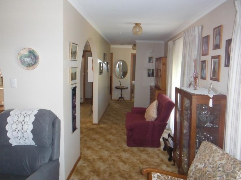 1/296 Gladstone Street, Maryborough VIC 3465