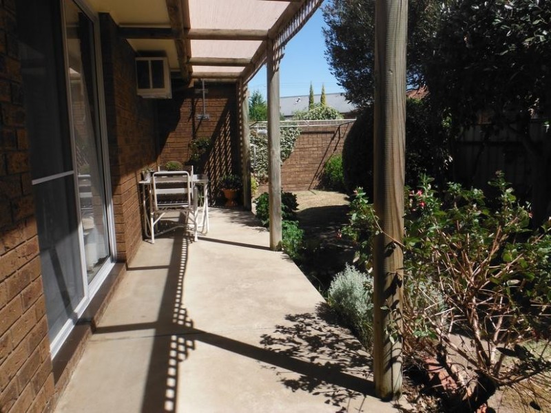 1/296 Gladstone Street, Maryborough VIC 3465