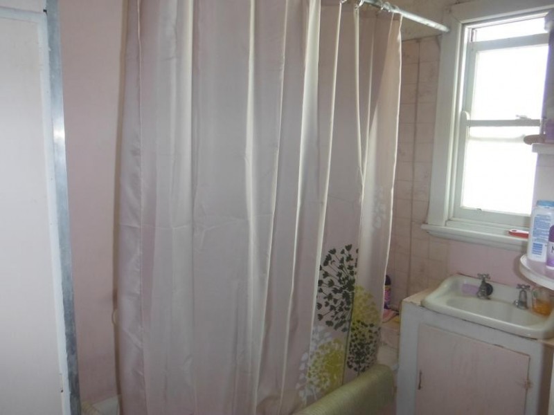 18 Holyrood Street, Maryborough VIC 3465