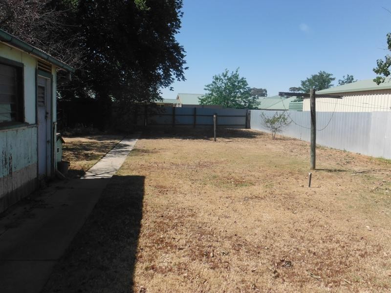 18 Holyrood Street, Maryborough VIC 3465