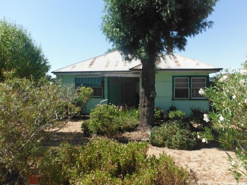 18 Holyrood Street, Maryborough VIC 3465