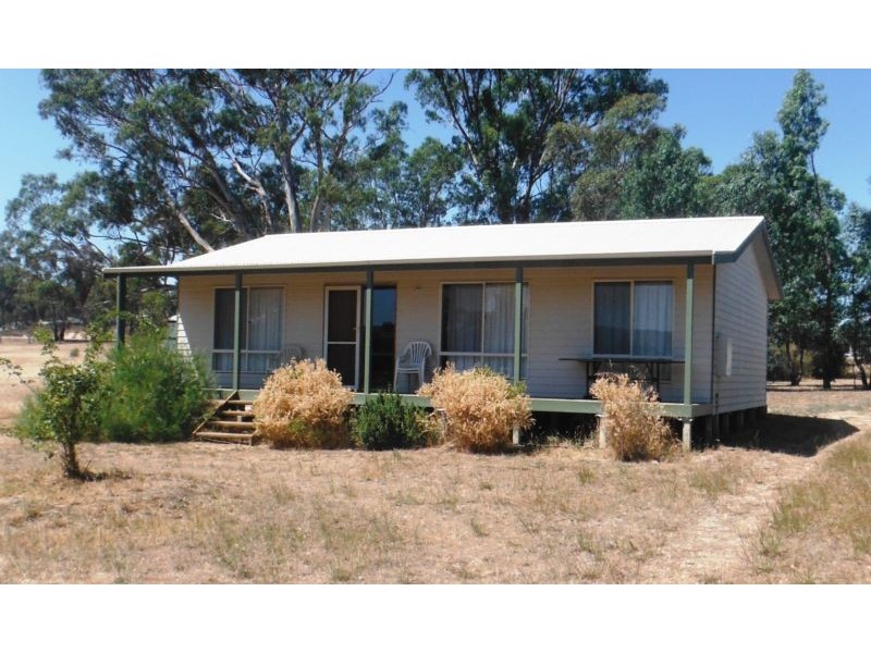 10 Napier, Avoca VIC 3467