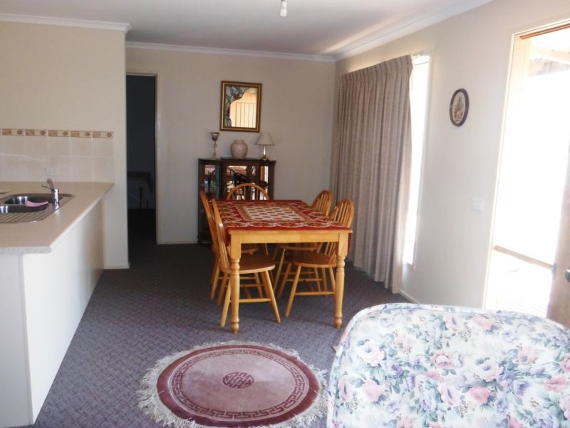 10 Napier, Avoca VIC 3467