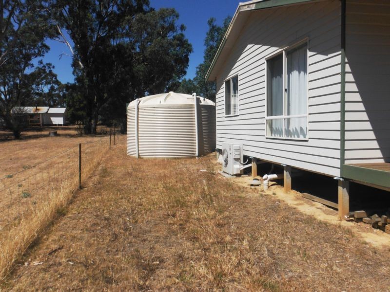 10 Napier, Avoca VIC 3467