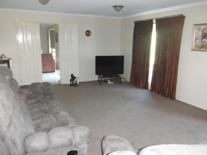 4 Chapel Street, Carisbrook VIC 3464