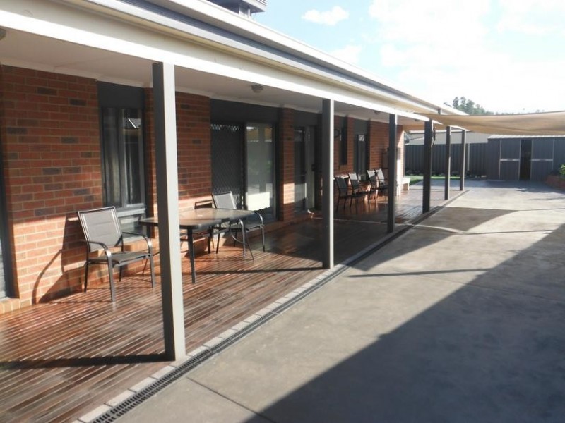 4 Chapel Street, CARISBROOK, Maryborough VIC 3465