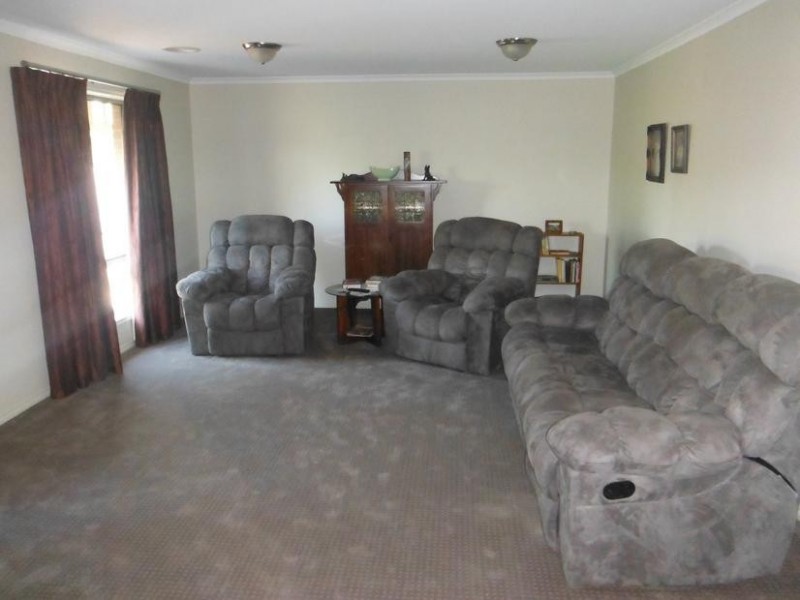 4 Chapel Street, CARISBROOK, Maryborough VIC 3465