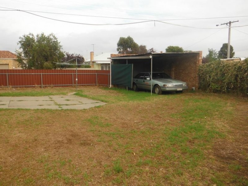 11 Sutton Road, Maryborough VIC 3465