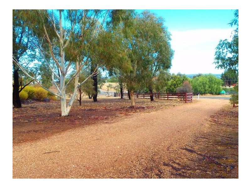 28 Albert Street MAJORCA, Maryborough VIC 3465