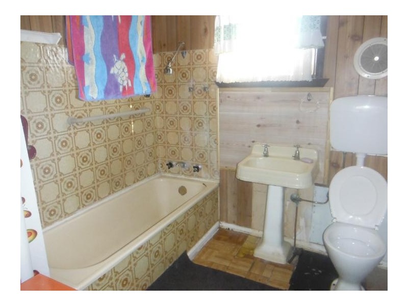 13 Laidlaw Street, Maryborough VIC 3465