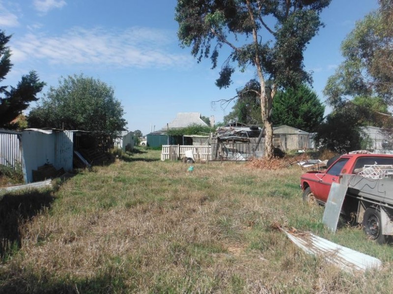 5 Victoria Street, CARISBROOK, Maryborough VIC 3465