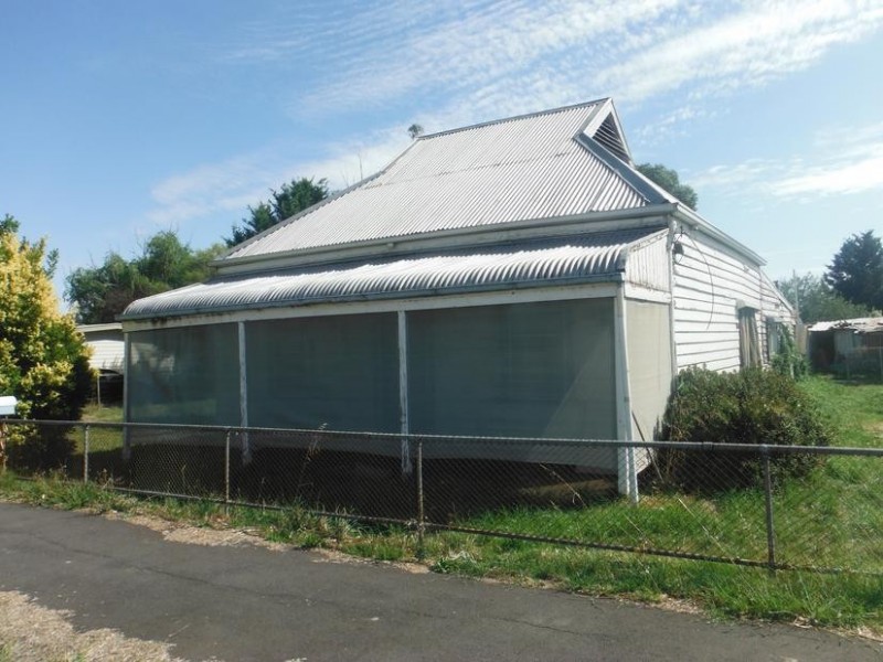 5 Victoria Street, CARISBROOK, Maryborough VIC 3465