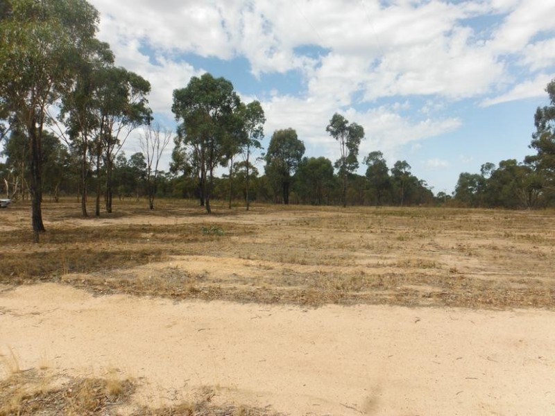 10 Smiths Road, Bealiba VIC 3475