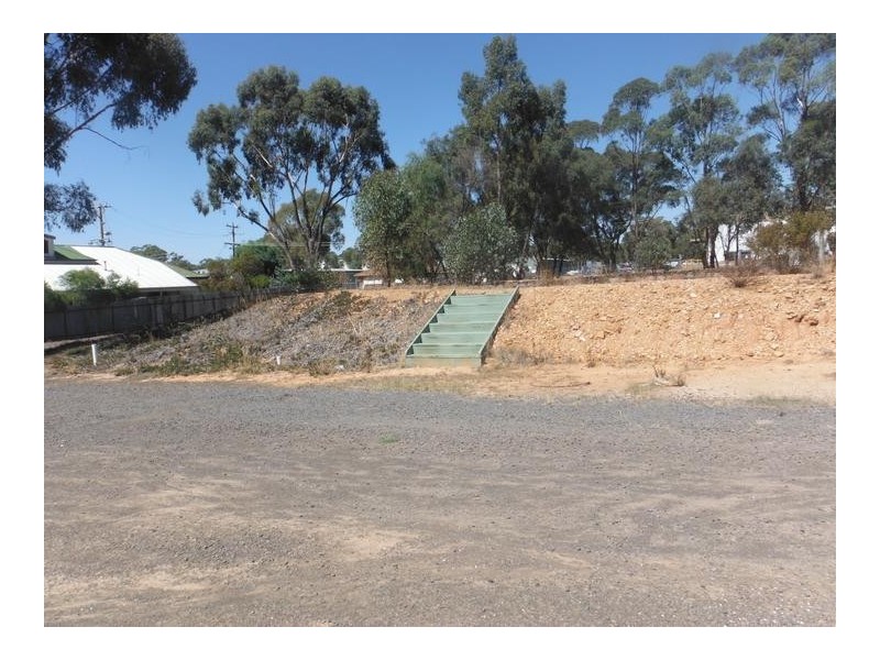 11 Nelson Street, Maryborough VIC 3465