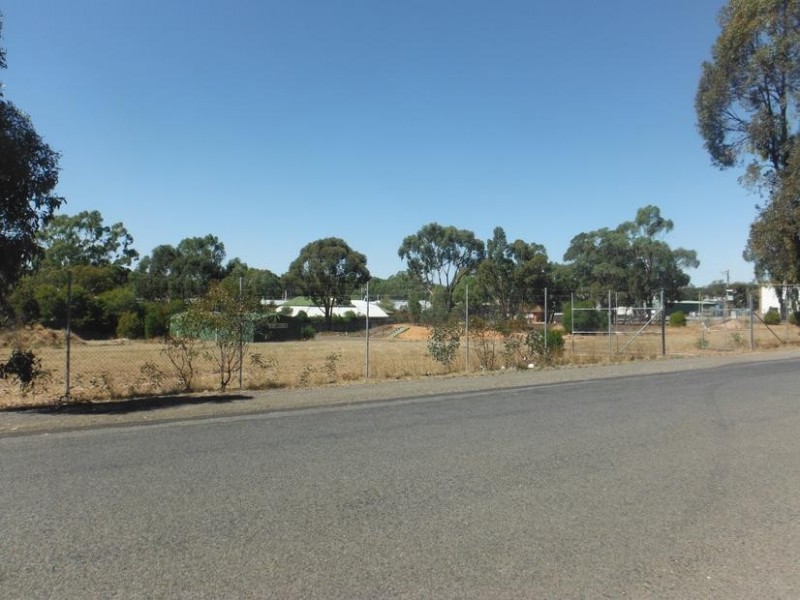 11 Nelson Street, Maryborough VIC 3465