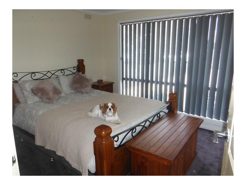 6 Annesly Street, Carisbrook VIC 3464