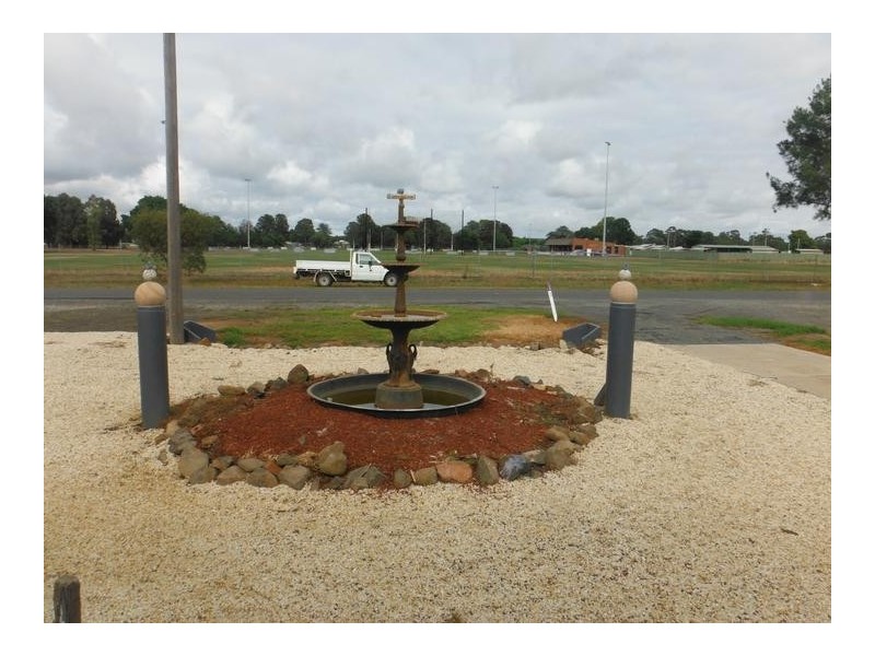 6 Annesly Street, Carisbrook VIC 3464