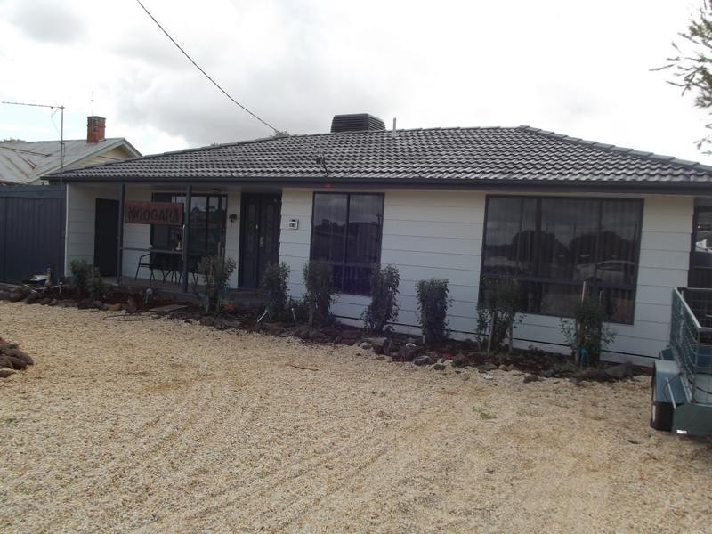 6 Annesly Street CARISBROOK, Maryborough VIC 3465