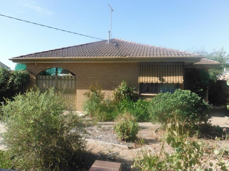 8 Dundas Road, Maryborough VIC 3465