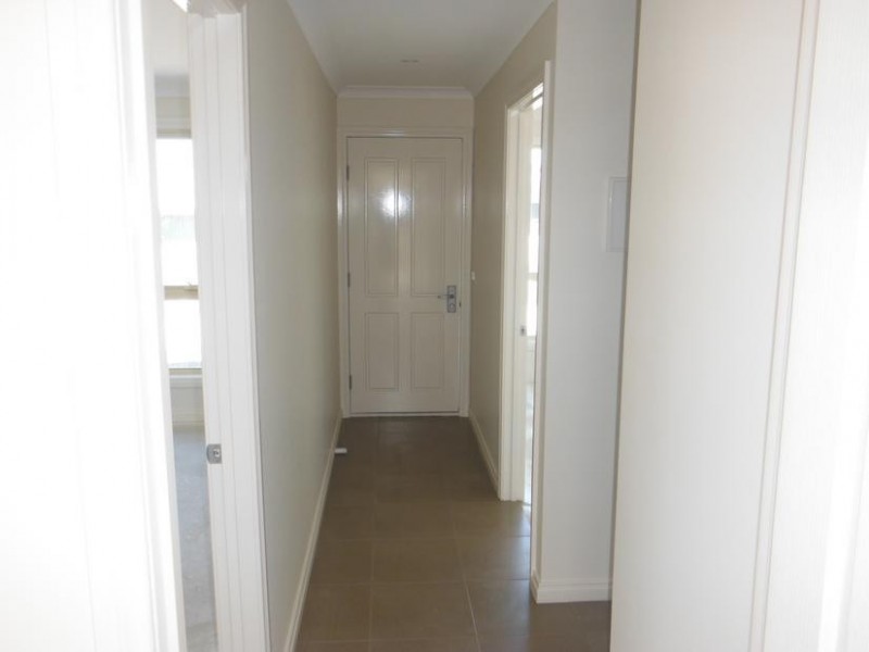 1 & 2/6 Pekin Road, Maryborough VIC 3465