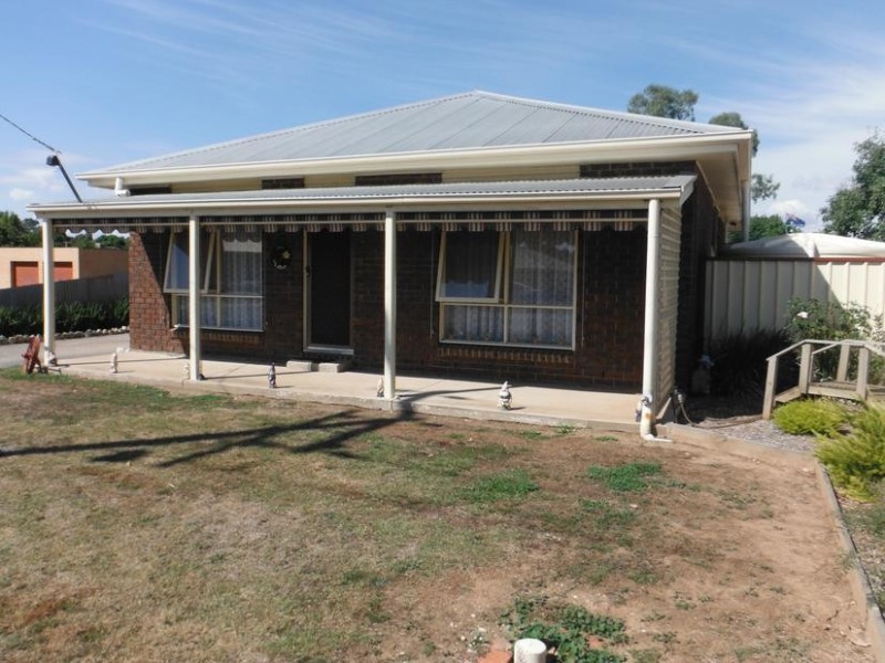 36 Powlett Street CARISBROOK, Maryborough VIC 3465