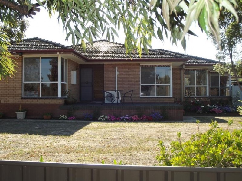 14 McCallum Street, Carisbrook VIC 3464