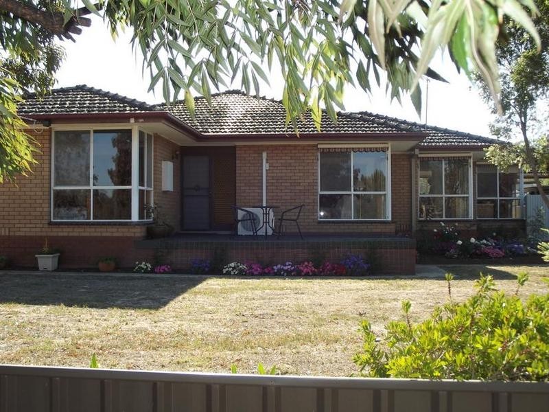 14 McCallum Street, CARISBROOK, Maryborough VIC 3465