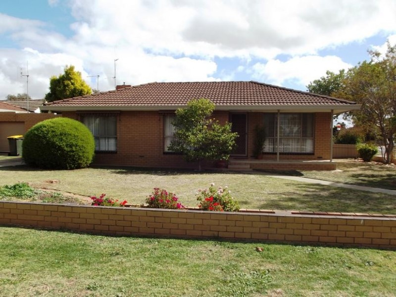 1/103 Inkerman Street, Maryborough VIC 3465