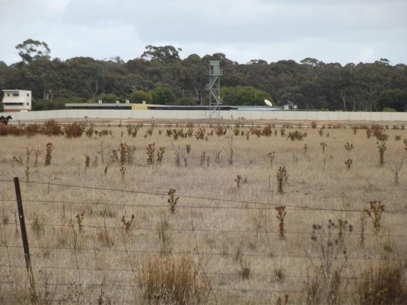 . Corner Bucknall & Pleasant Street, Carisbrook VIC 3464