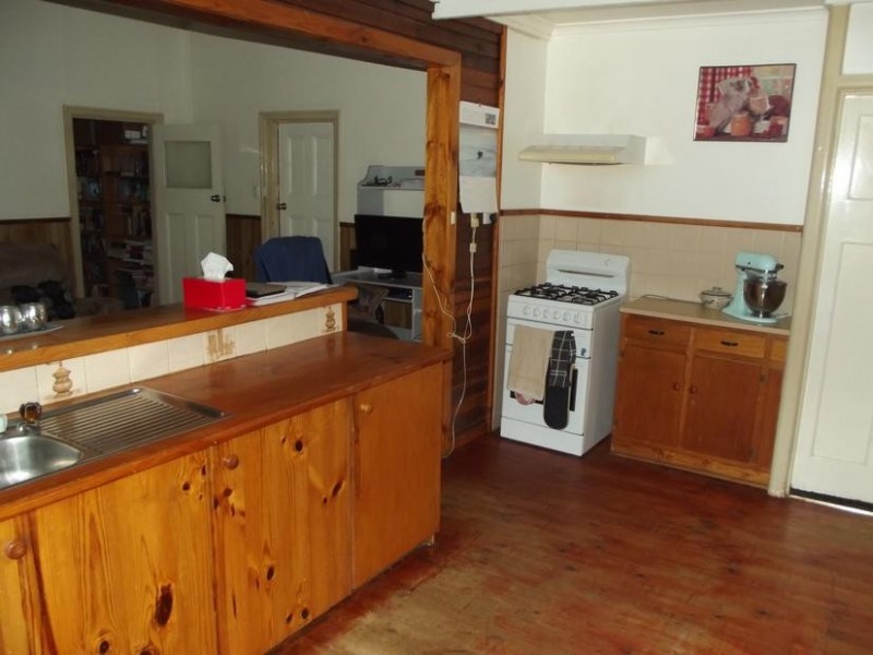 16 Laidman Street, Maryborough VIC 3465