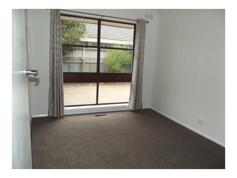 18 Bryant Street, Maryborough VIC 3465