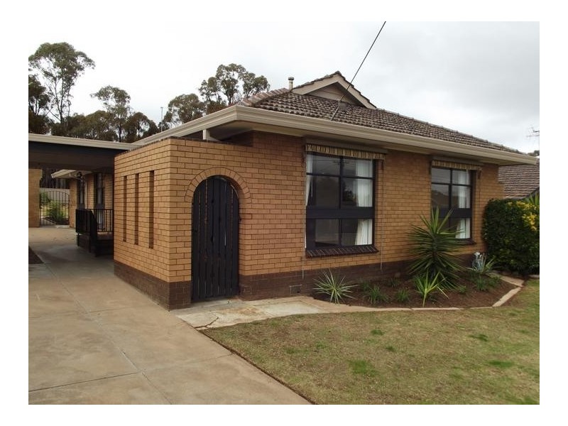 18 Bryant Street, Maryborough VIC 3465