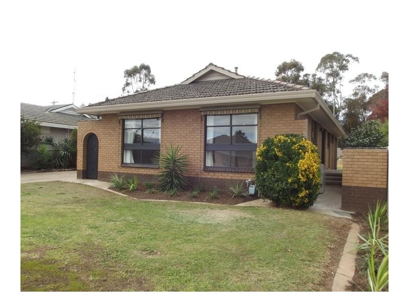 18 Bryant Street, Maryborough VIC 3465