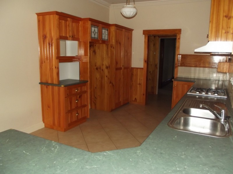 7 Lowenstein Street, Maryborough VIC 3465