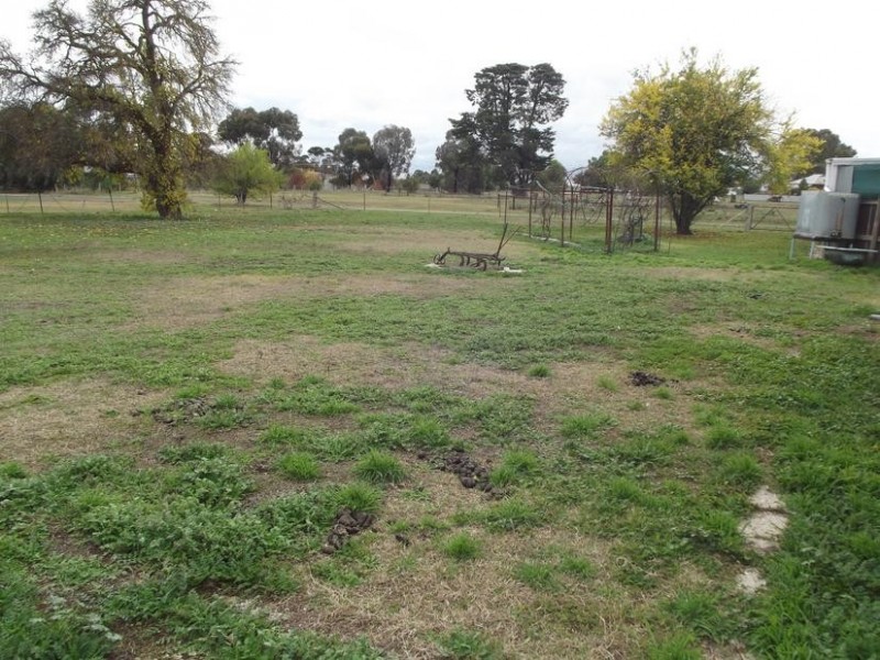 12 Scandinavian Crescent, Talbot VIC 3371