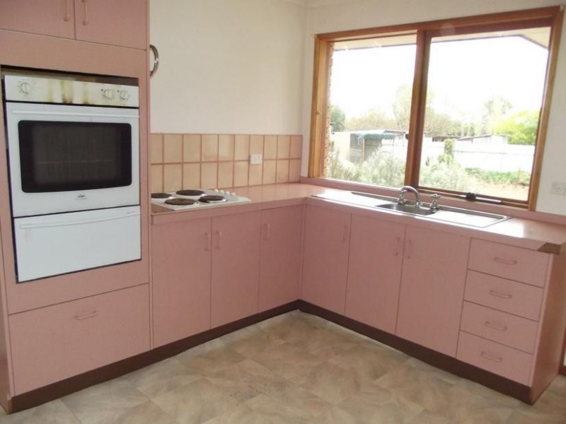 42 Harkin Court ALMA, Maryborough VIC 3465