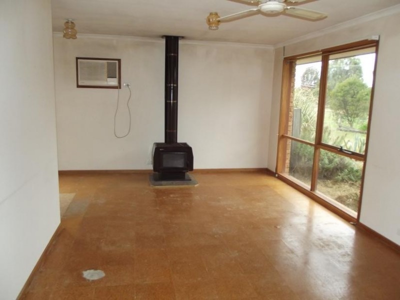 42 Harkin Court ALMA, Maryborough VIC 3465