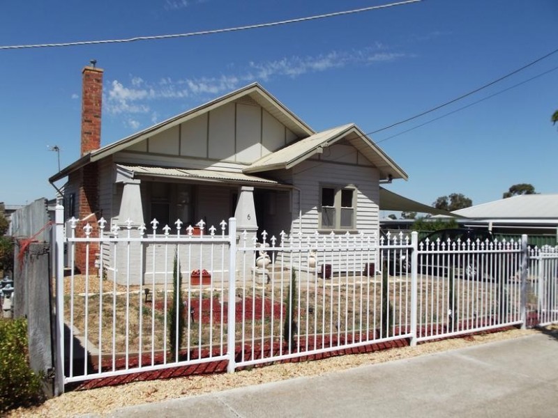 6 Pekin Road, Maryborough VIC 3465
