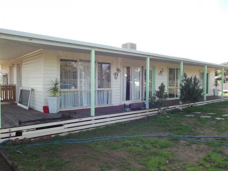 15 Carrick Street, Maryborough VIC 3465