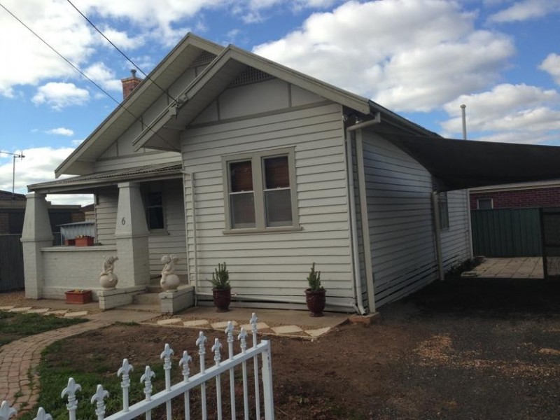 6 Pekin Road, Maryborough VIC 3465