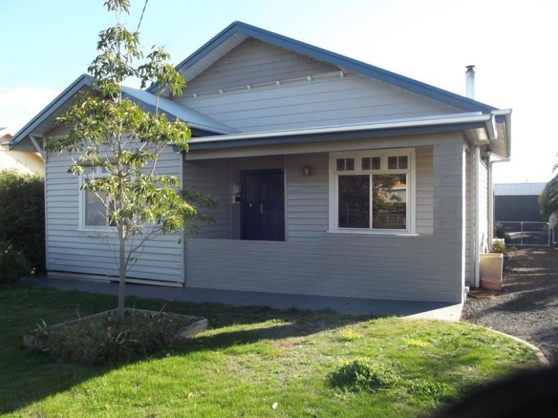 9 Logan Street, Maryborough VIC 3465