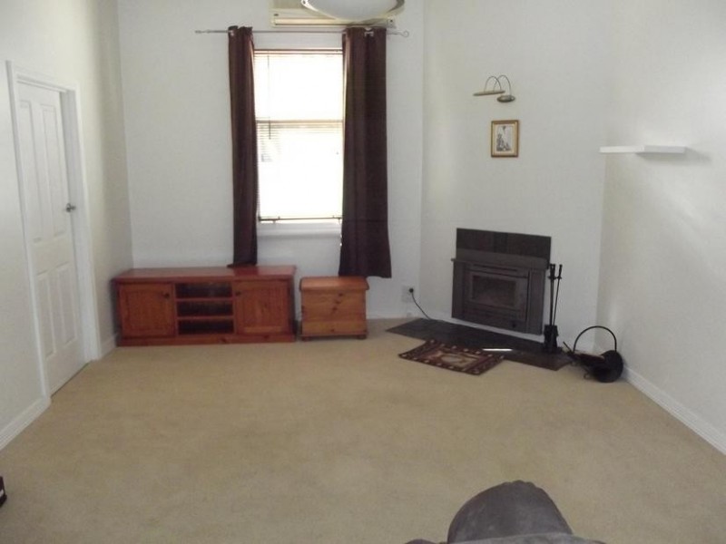 9 Logan Street, Maryborough VIC 3465