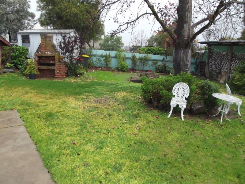 8 Archer Street, Maryborough VIC 3465